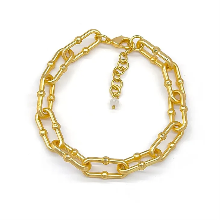 गोल्डन पेपरक्लिप ब्रेसलेट